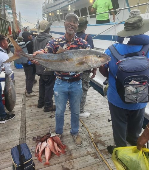 Why May Is the Perfect Time for Charter Deep Sea Fishing with Family and Friends